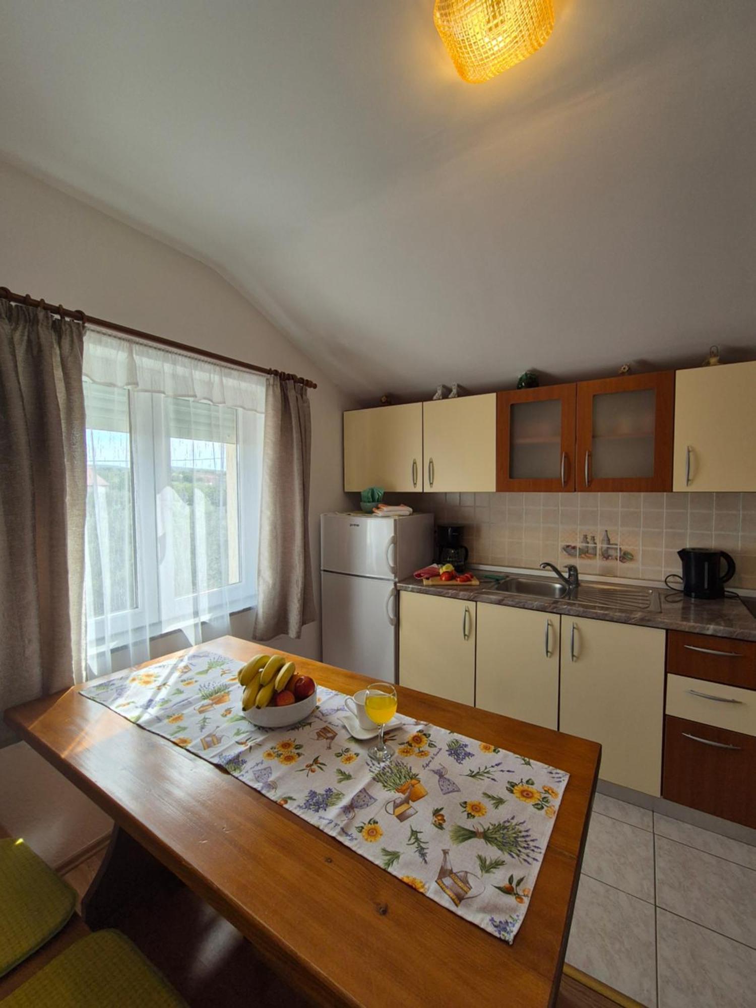 Apartman Lucija Daire Pridraga Dış mekan fotoğraf